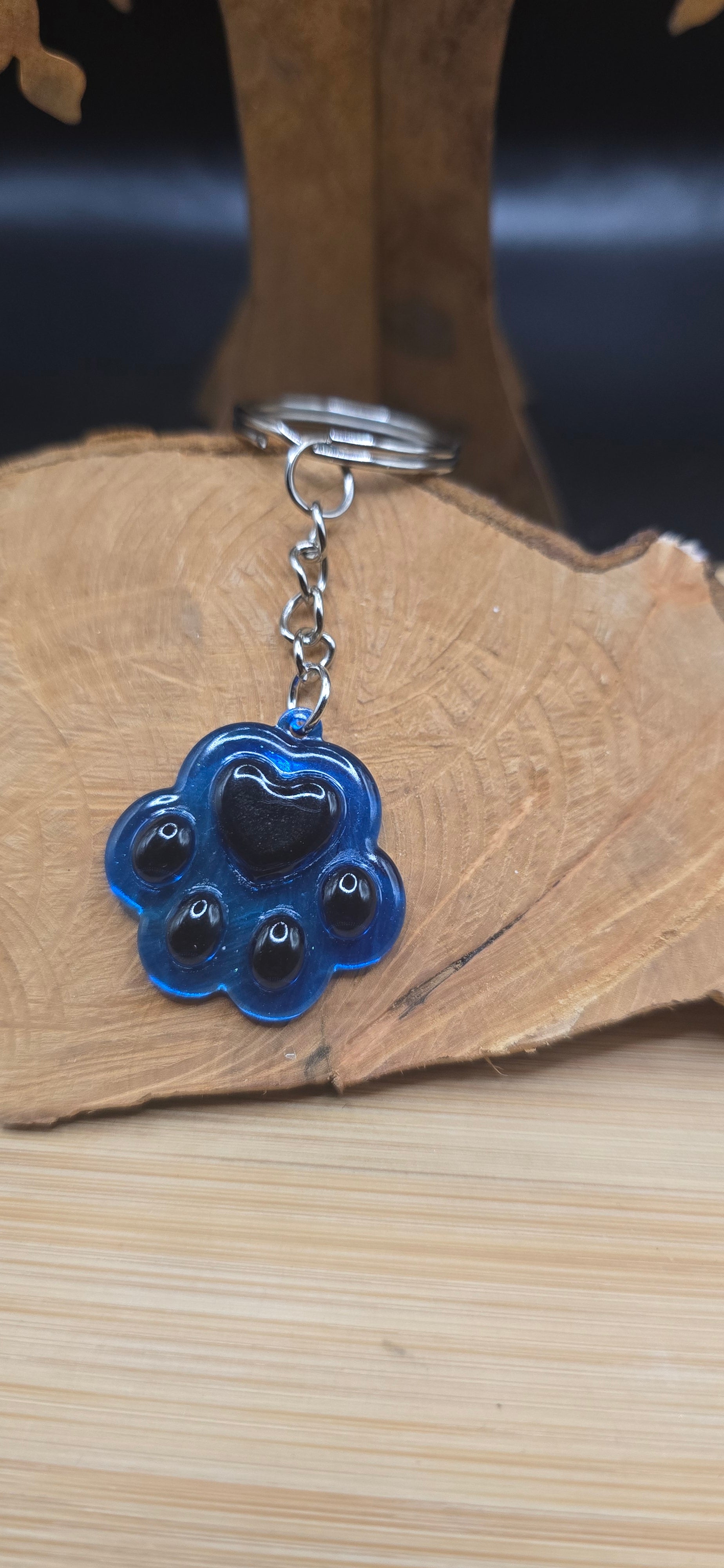 Porte-clés - Patte de chien en résine